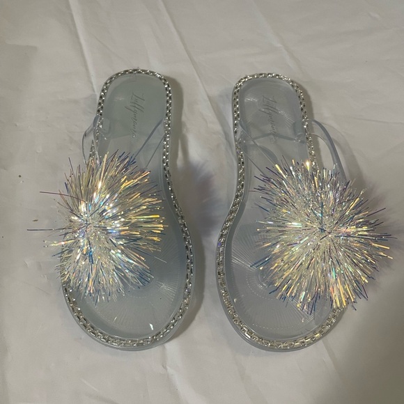 luffymomo Shoes - Luffymomo women’s flip flop sandals transparent size 9